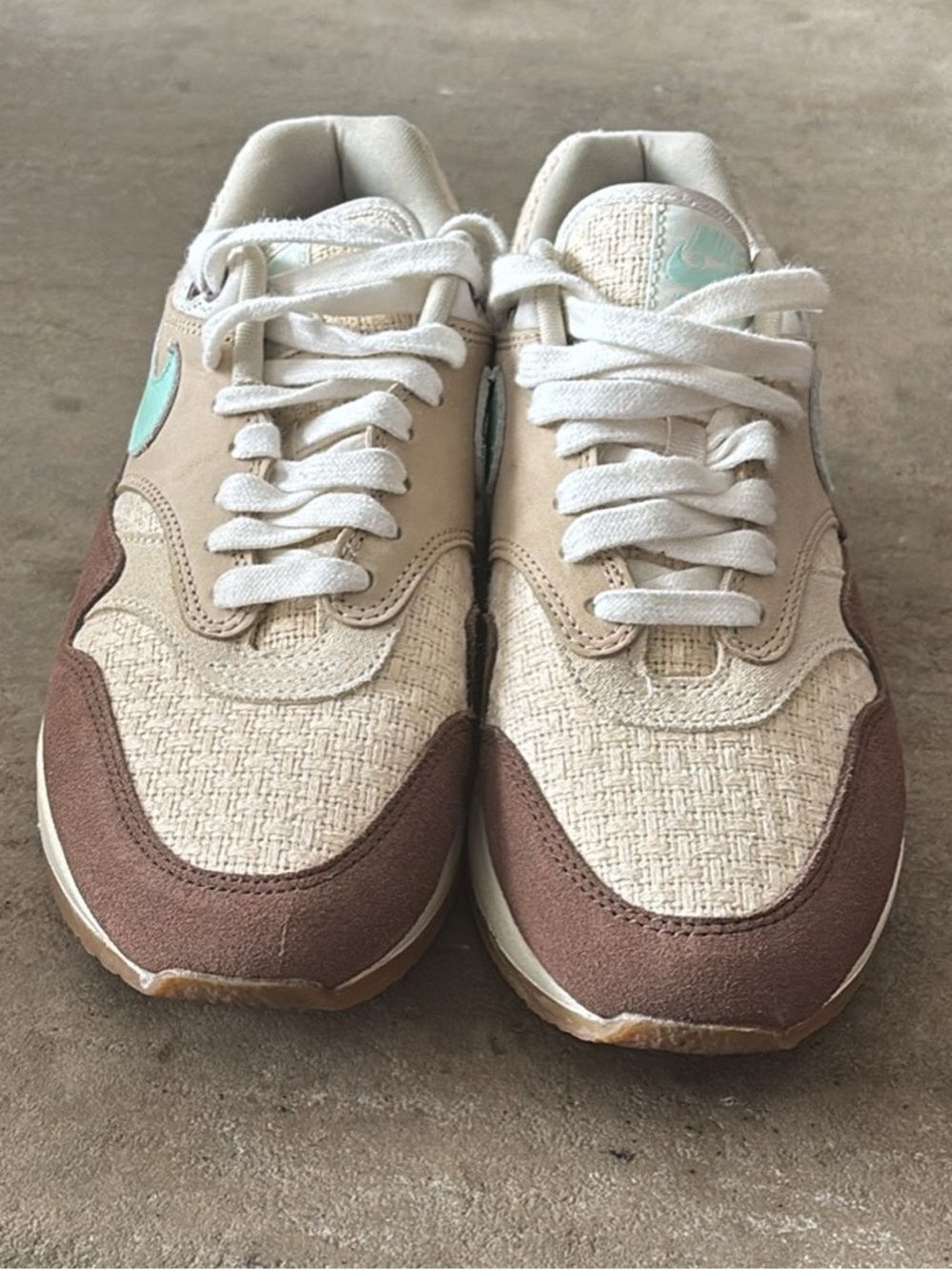 Men’s Size 6, Women’s 7.5- Nike Air Max 1 Crepe Hemp 2022